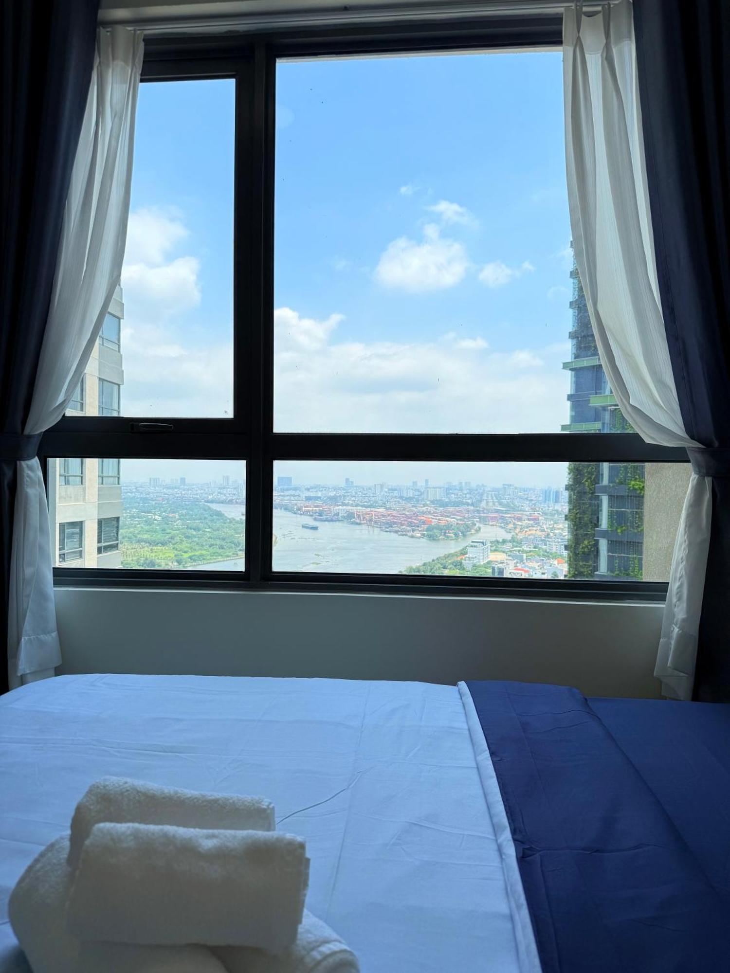 Căn hộ Relaxing 2-bedroom Apartment, Security In Thao Dien TP. Hồ Chí Minh